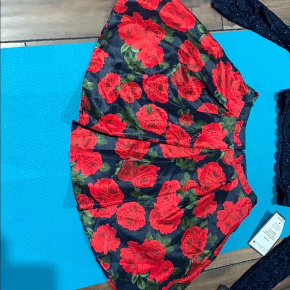 two piece dress set - Picture 2 of 3